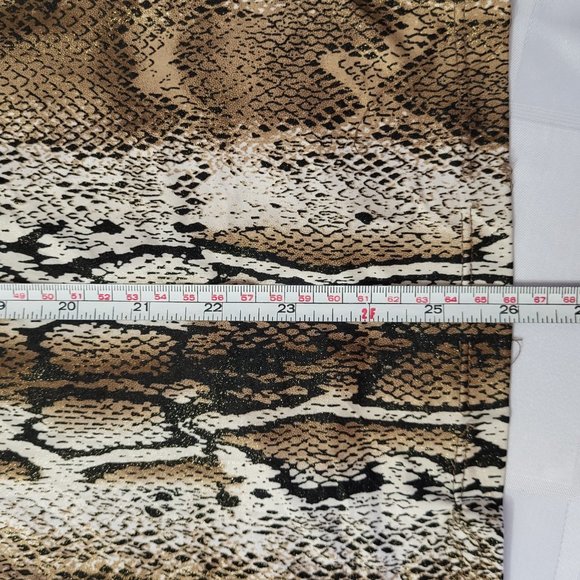 WOMEN'S HEART AND SOUL SIZE LARGE SNAKE PRINT BROWN TAN SHIRT FASHION WEAR - Picture 11 of 11